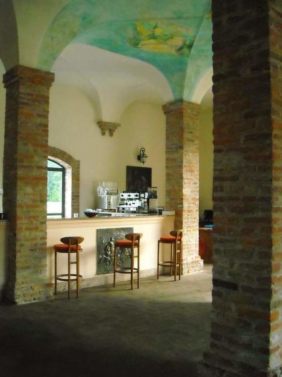 Tenuta Il Tenchio Hotel Lacchiarella Exterior photo